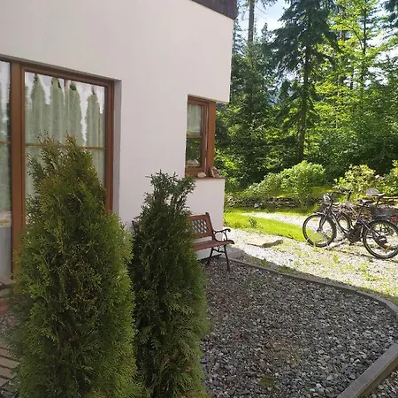 Ξενοδοχείο με διαμερίσματα Montis