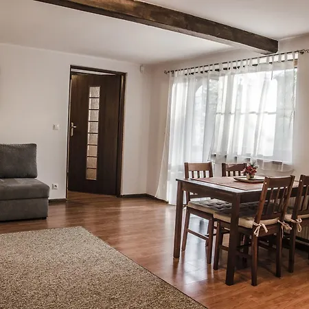 Ξενοδοχείο με διαμερίσματα Montis