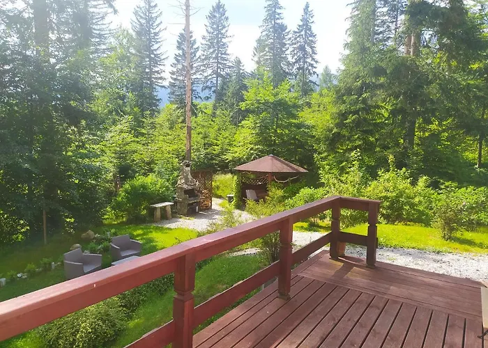 Ξενοδοχείο με διαμερίσματα Montis 3*