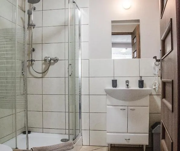 Ξενοδοχείο με διαμερίσματα Montis 3*