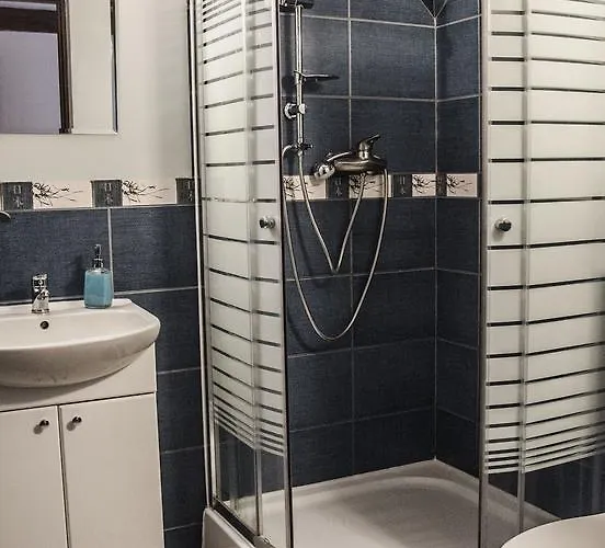 Montis Aparthotel 3*