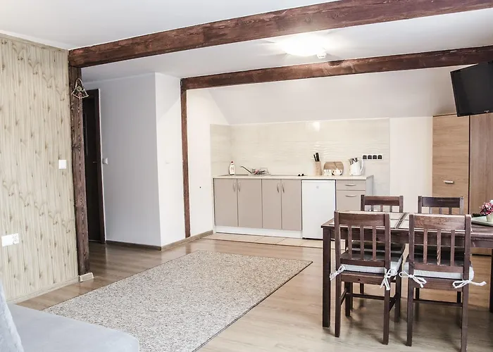 Ξενοδοχείο με διαμερίσματα Montis 3*